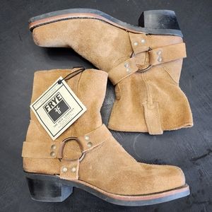 Frye 8R Harness suede boots